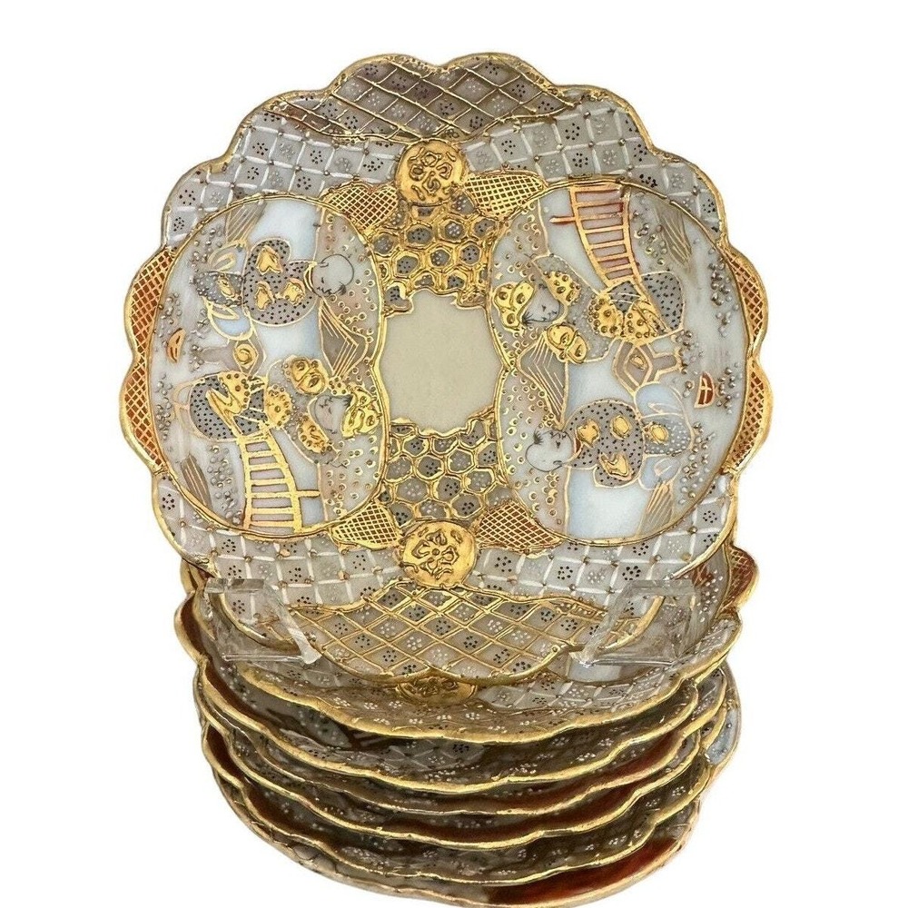 Japanese Satsuma Heavily Gilded Playing Figures Six Small Scalloped Edge Plates